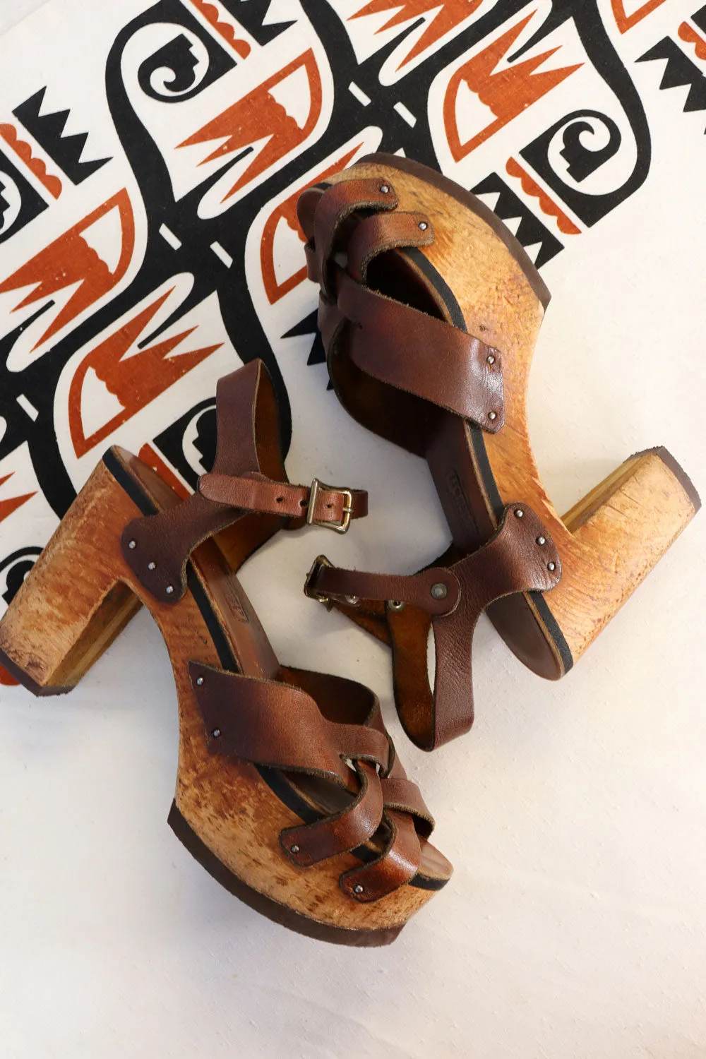 1970s Leapin' Lizards Leather and Wood Platforms 8-8.5