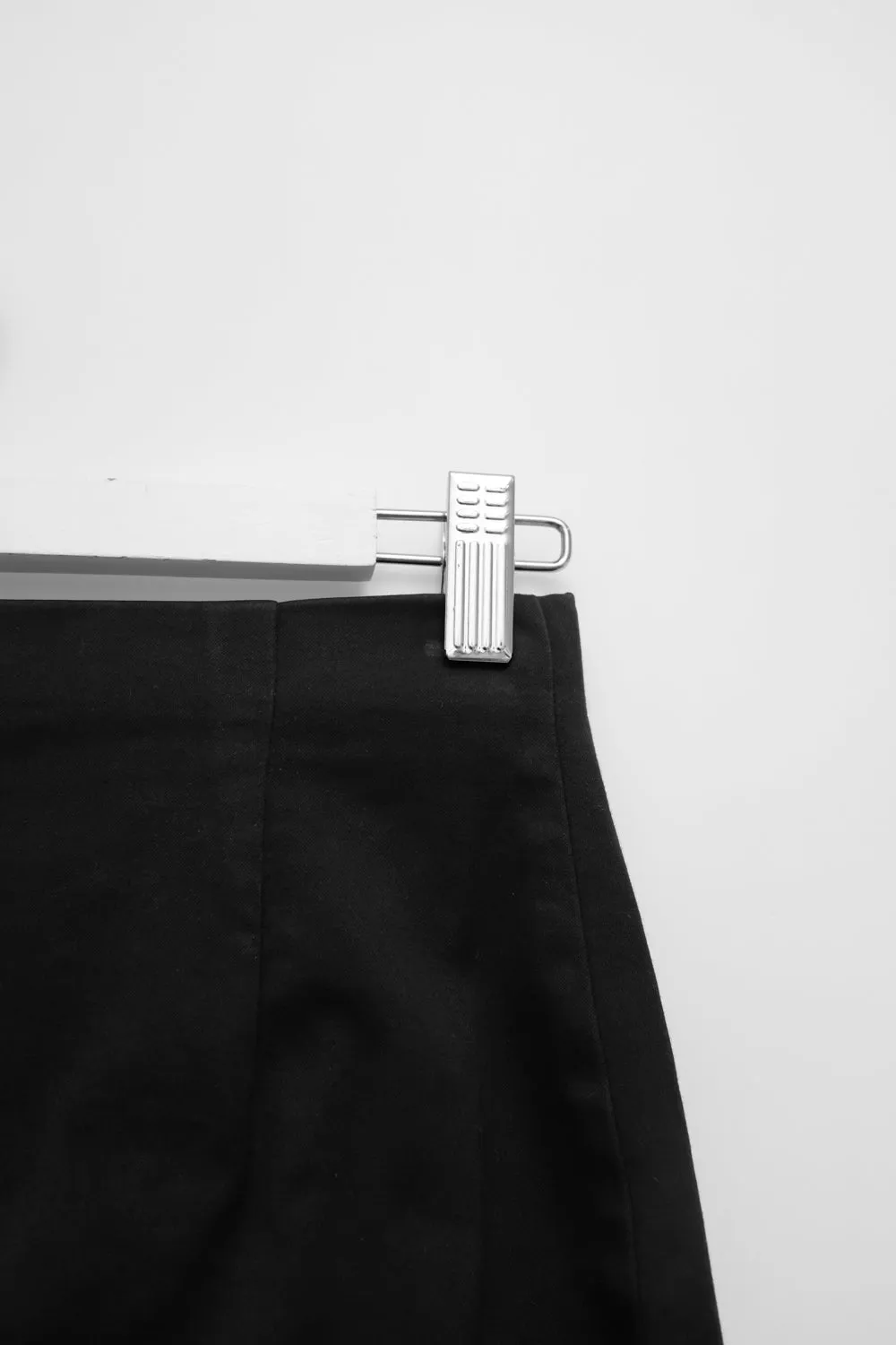 BLACK STRETCHY MARC CAIN MINI SKIRT