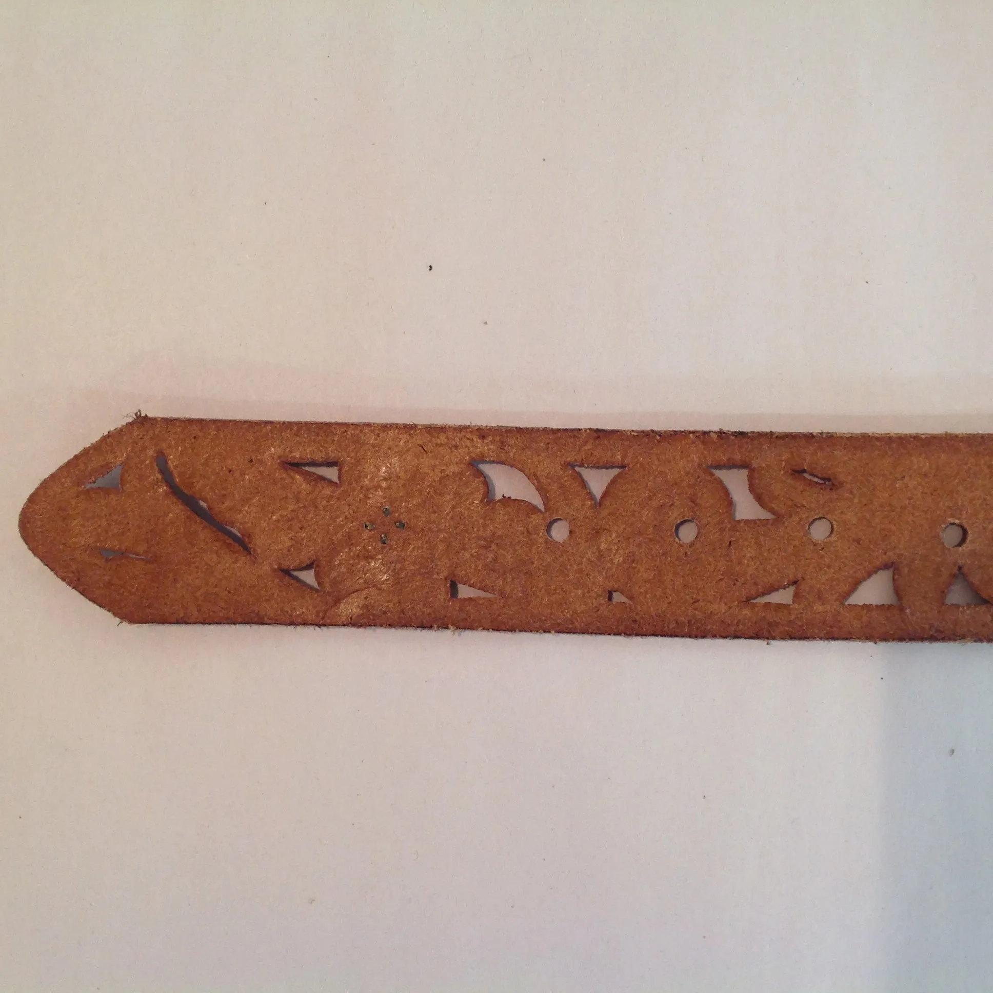 Coldwater Creek Women's XL Tan Belt Studded Laser Cut Spiral Wing Motif with Tags 19
