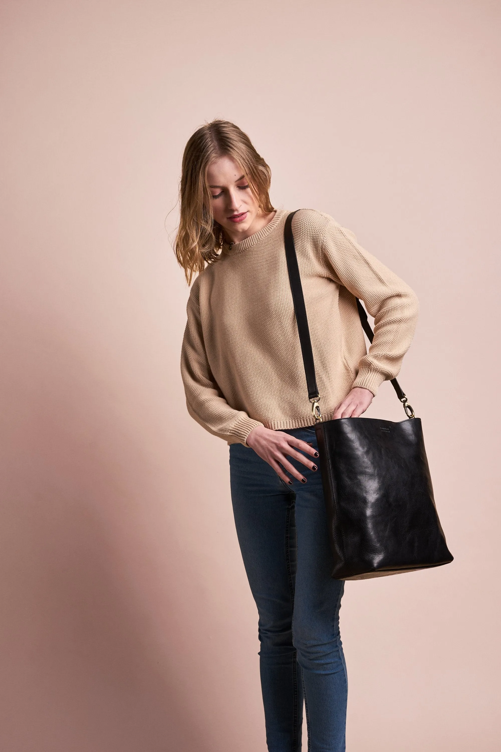 escape crew sweater beige <br> by Kowtow