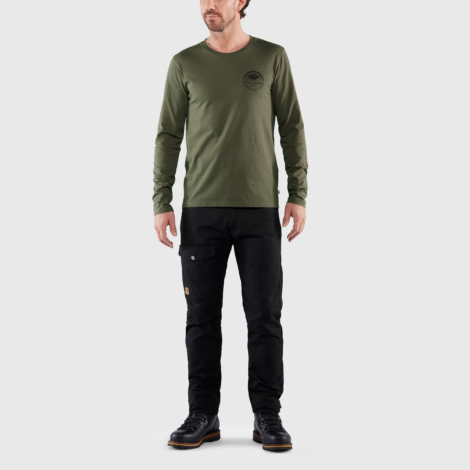 Fjällräven Forever Nature Badge Ls T-shirt Dark Navy | Buy Fjällräven Forever Nature Badge Ls T-shirt Dark Navy here | Outnorth