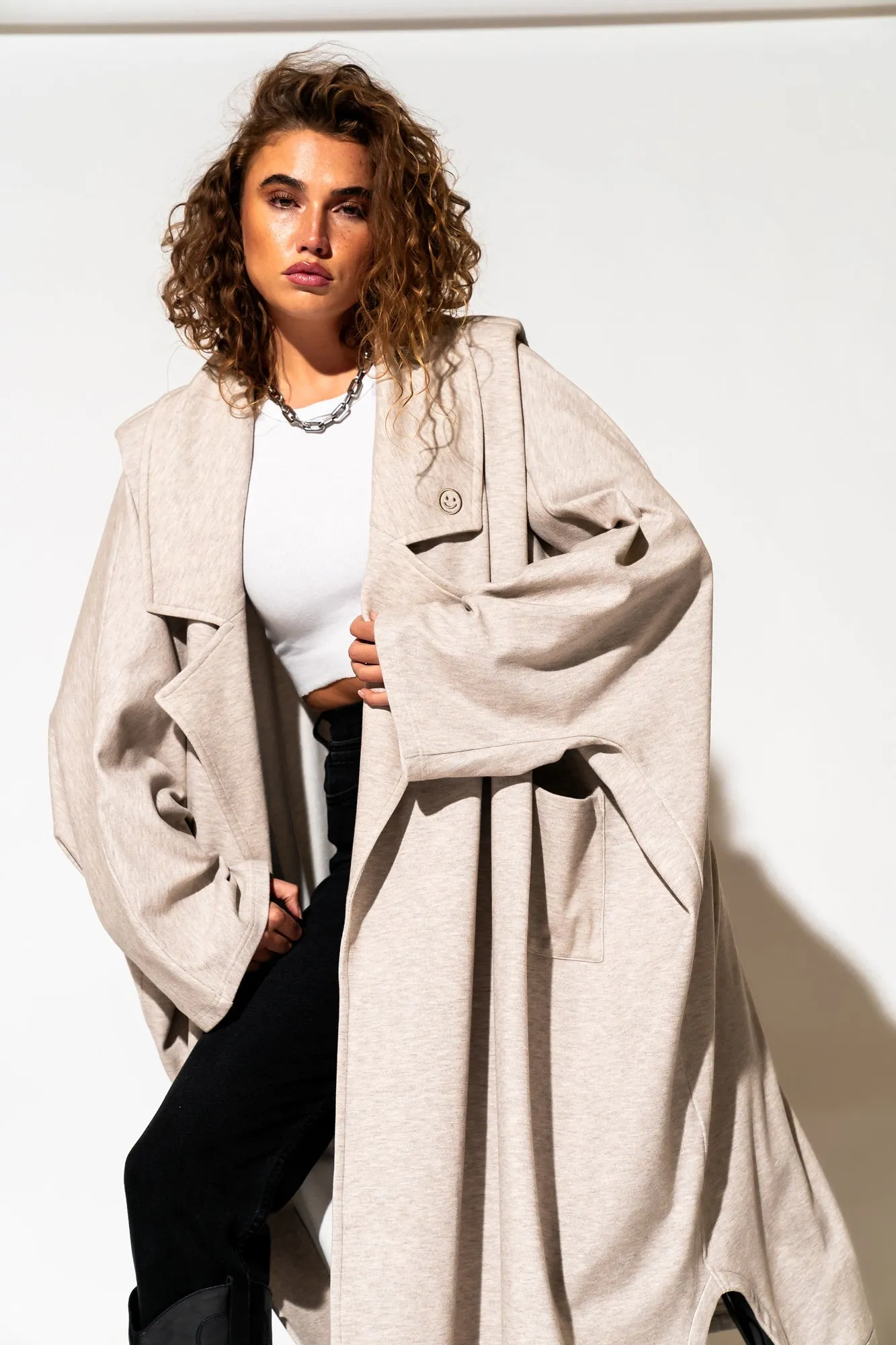 Icon Status Drape Cape in Oatmeal