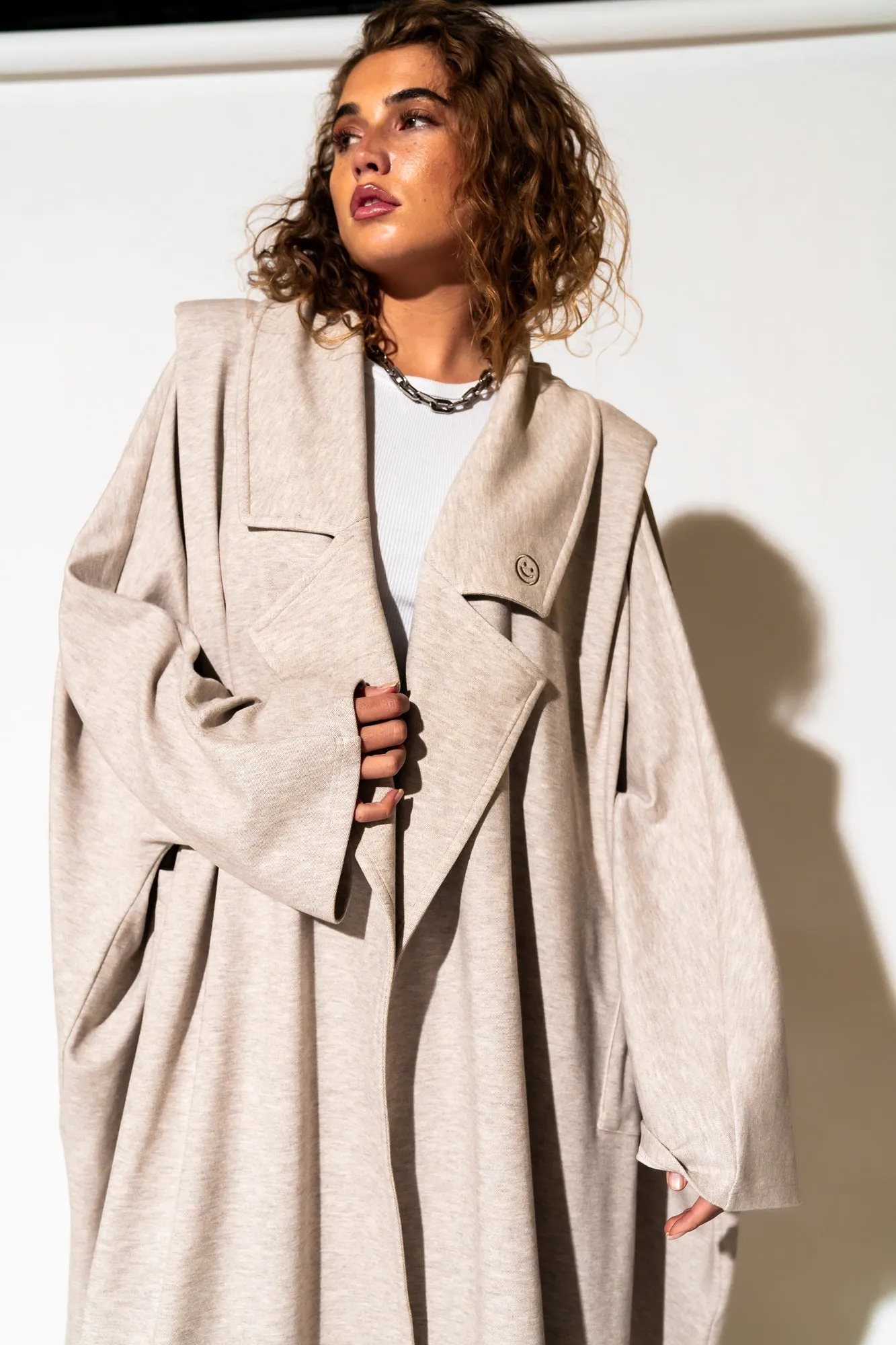 Icon Status Drape Cape in Oatmeal