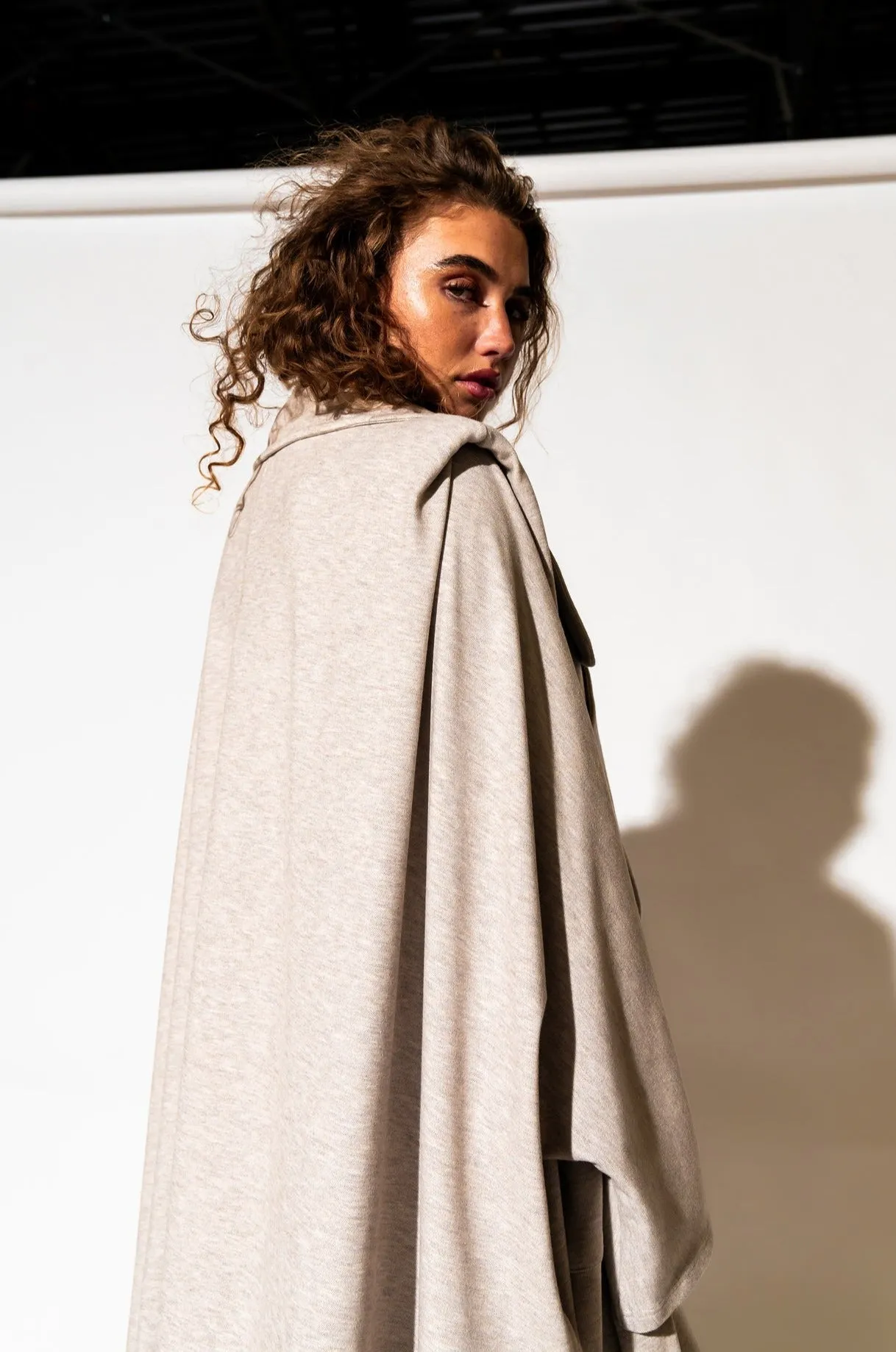 Icon Status Drape Cape in Oatmeal