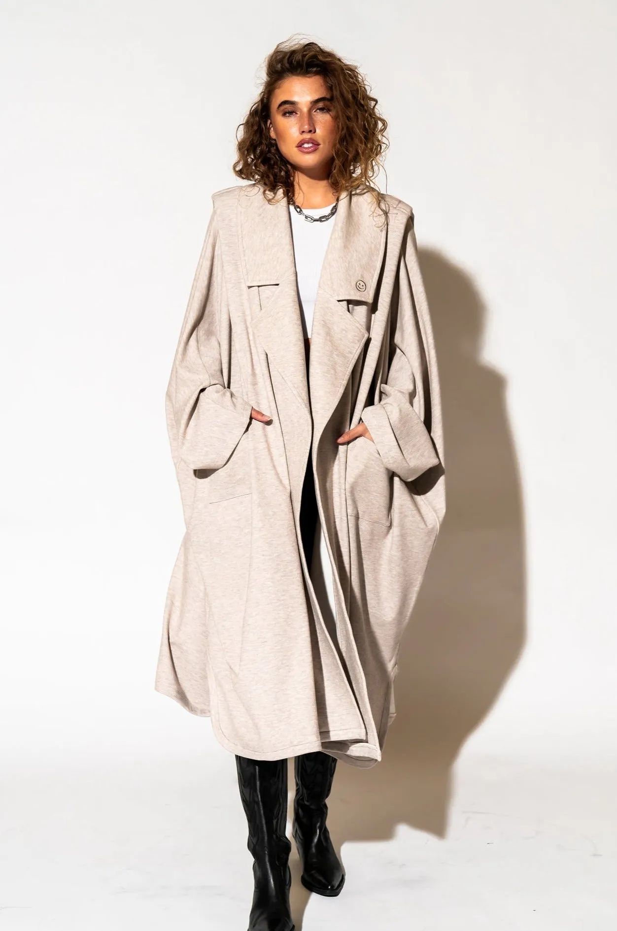 Icon Status Drape Cape in Oatmeal