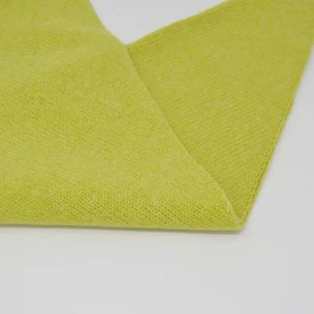 Pistachio Lambswool Neckerchief for Men: Stylish Winter Fashion Accessory