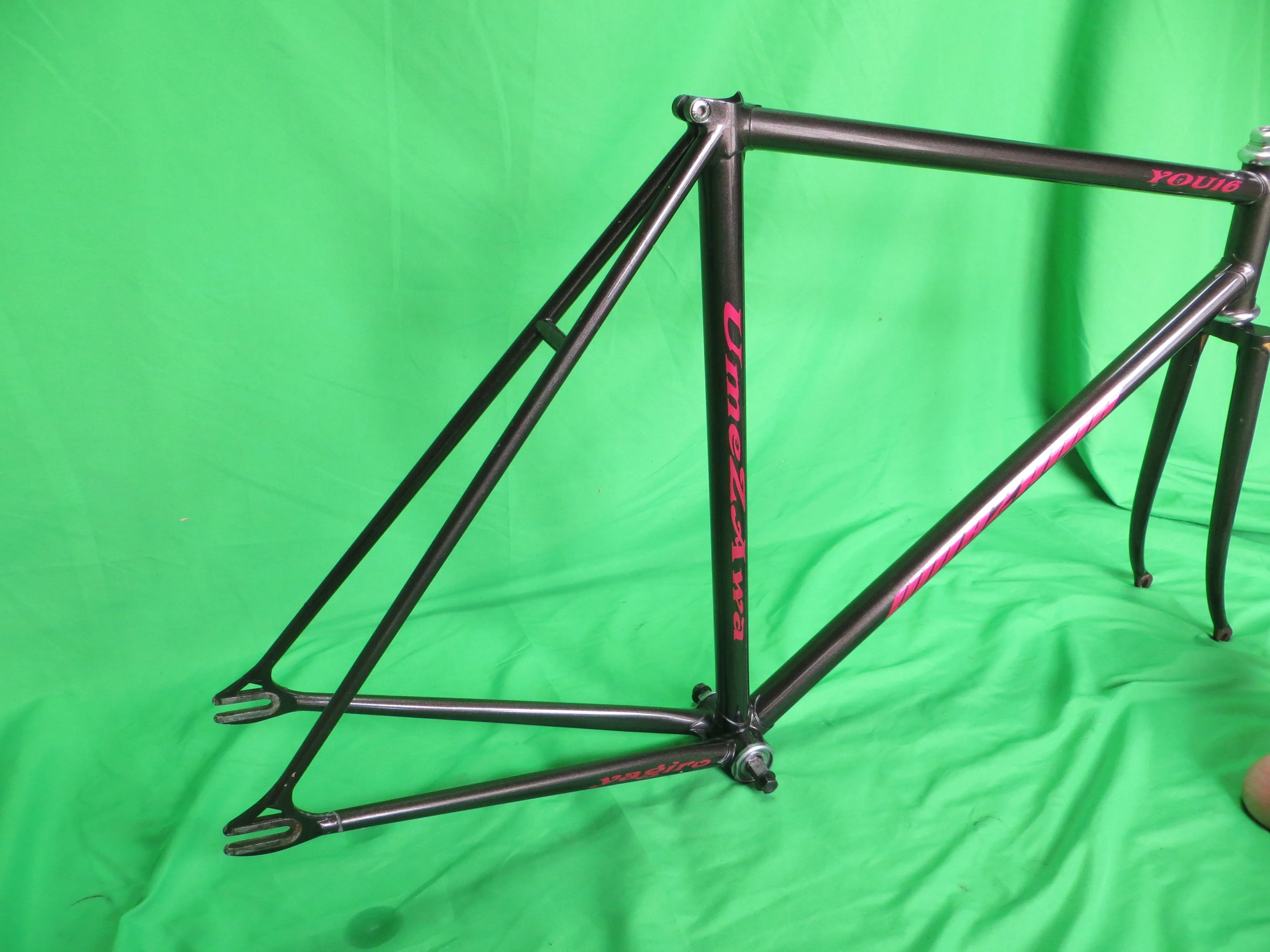 UMEZAWA // Gun Metal // 53.5cm